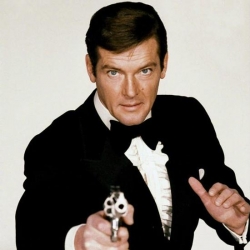 最帅的“007”罗杰·摩尔癌症去世 享年89岁