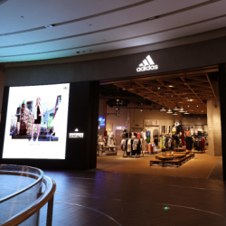 深圳首家阿迪达斯“运动时尚品牌体验店”深业上城开幕