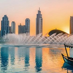 为什么全世界的有钱人都喜欢去迪拜撒钱？